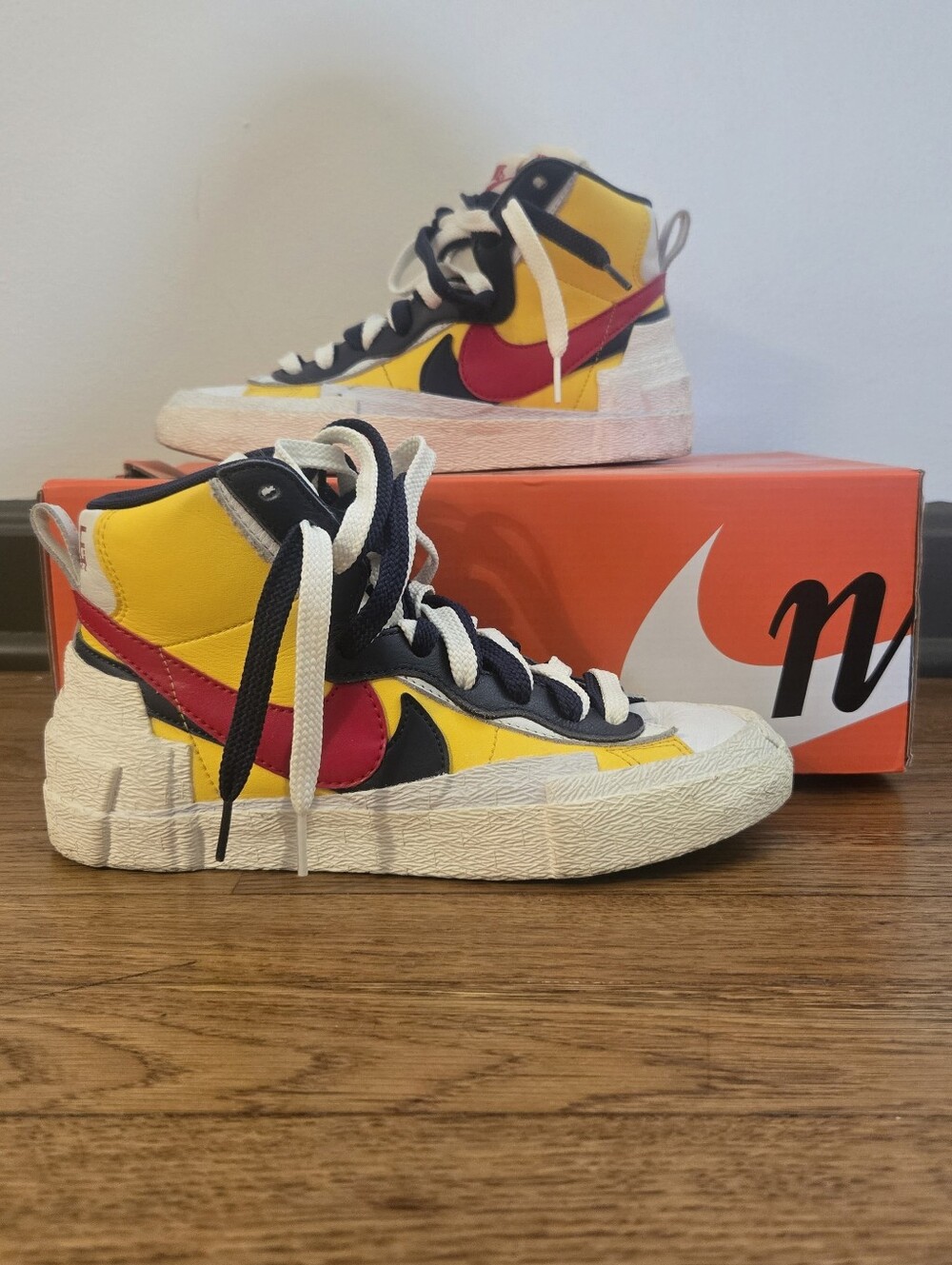 Nike X Sacai Mid Blazer Maize Navy Sneakers Size M 4.5 / W 6
